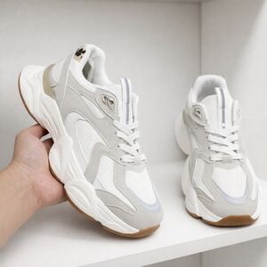 New Women’s Chunky Platform Sneakers Size 7 US 38 EU Beige White